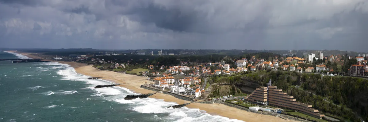 Image Installateur borne de recharge Anglet