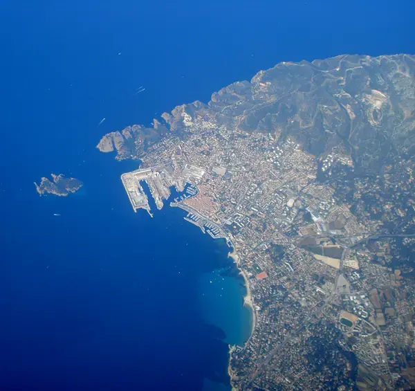 Borne Recharge Pro Installateur borne de recharge La Ciotat