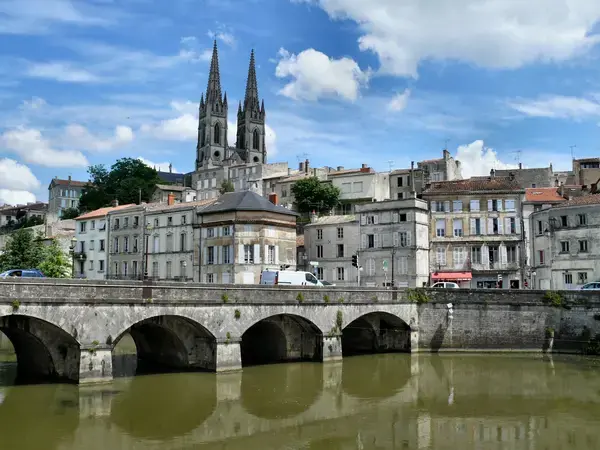 Borne Recharge Pro Installateur borne de recharge Niort