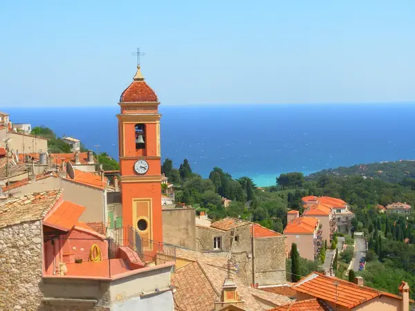 Borne Recharge Pro Installateur borne de recharge Roquebrune-Cap-Martin