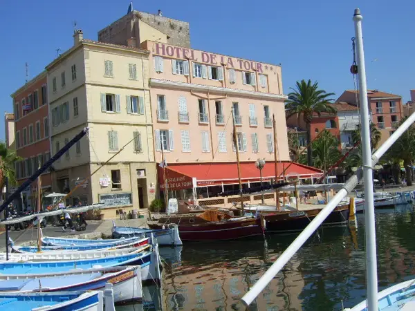 Borne Recharge Pro Installateur borne de recharge Sanary-sur-Mer